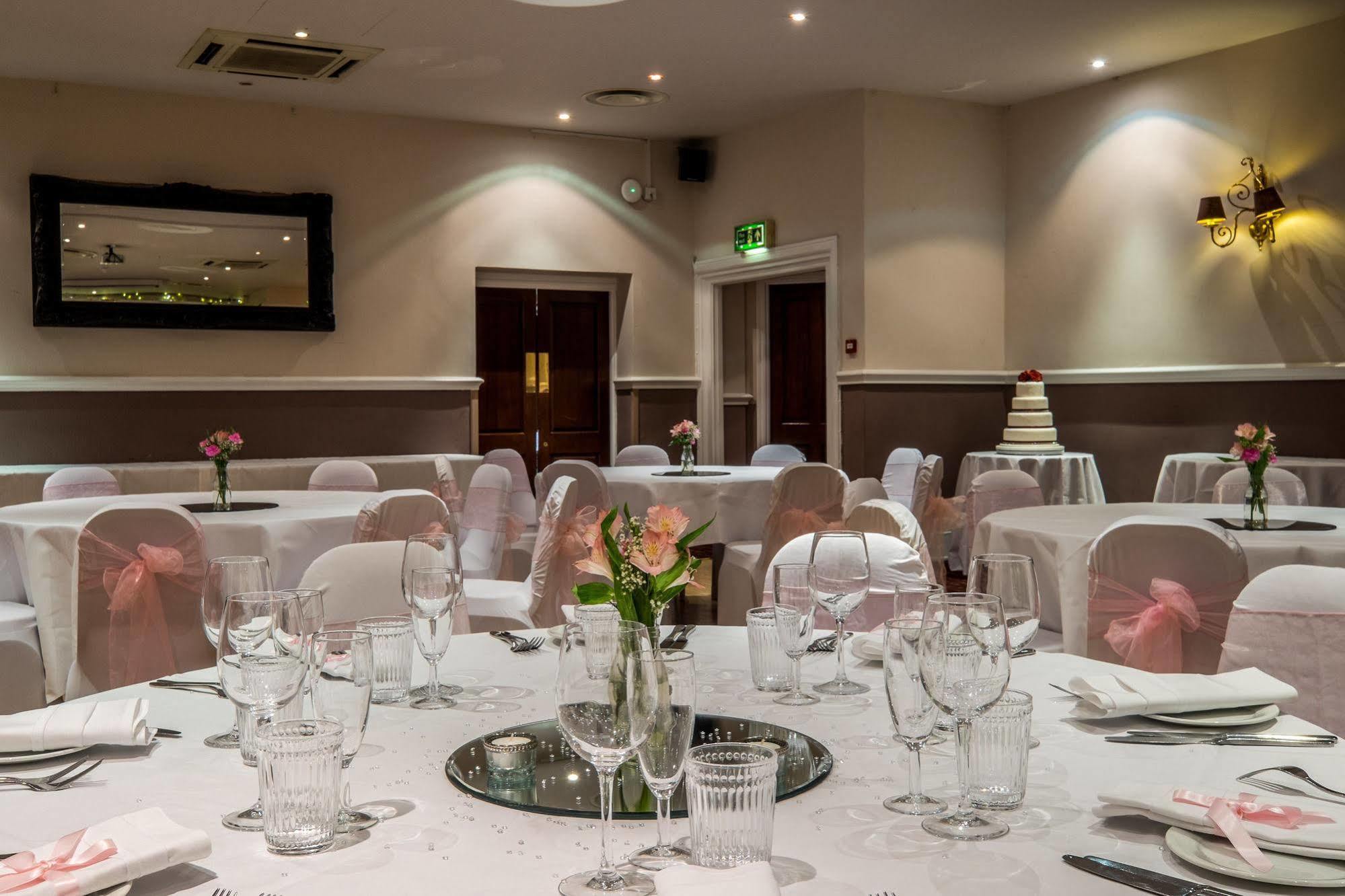 The Bulls Head Hotel Bromley Bagian luar foto